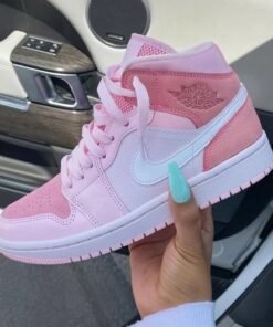 Nike Air Jordan 1 Mid “Digital Pink” 👟💗