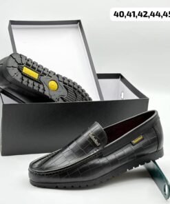 Timberland Black Leather Loafers – Classic Comfort & Style